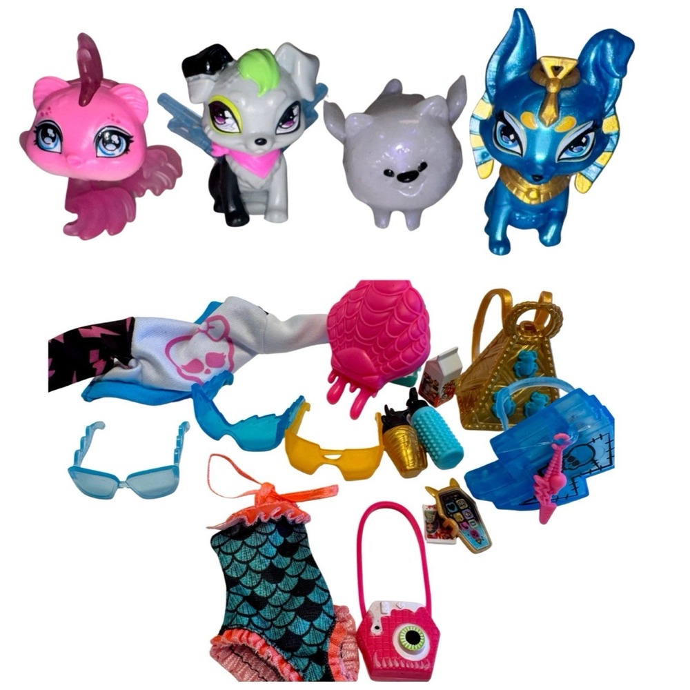 Monster High G3 Pets & Accessories - Crescent Watzie, Neptuna,‎ Tut